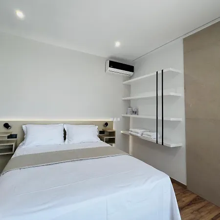 Penthouse & Apartments By The Sea Airport Airstay Artemida  Exterior photo