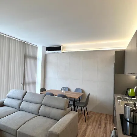 Penthouse & Apartments By The Sea Airport Airstay Artemida  Exterior photo