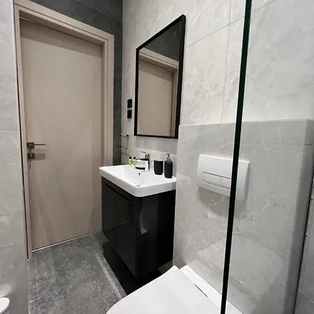 Penthouse & Apartments By The Sea Airport Airstay Artemida  Exterior photo