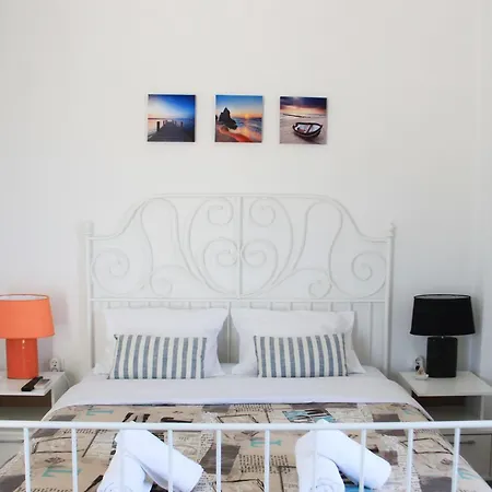 Penthouse & Apartments By The Sea Airport Airstay Artemida  Exterior photo
