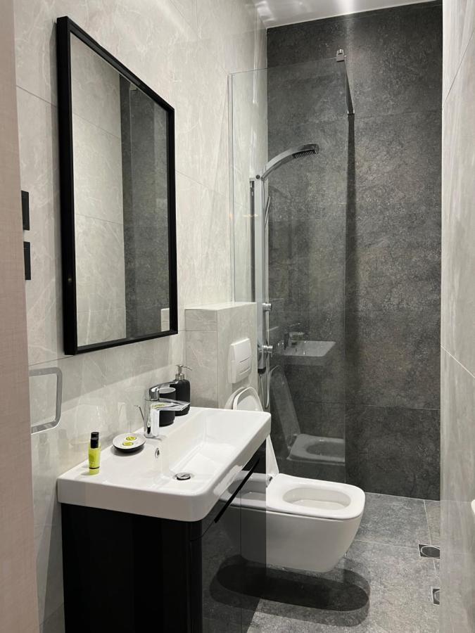 Apartment Penthouse & By The Sea Airport Airstay *